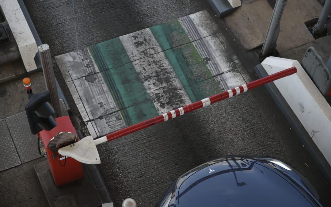 LES BARRIÈRES DE PÉAGE